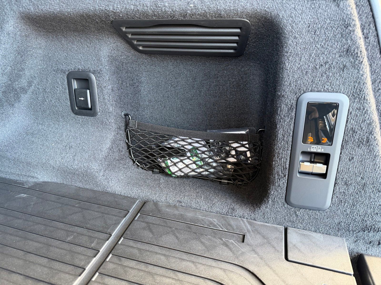 New 2026 Land Rover Range Rover Sport Dynamic SE image 31