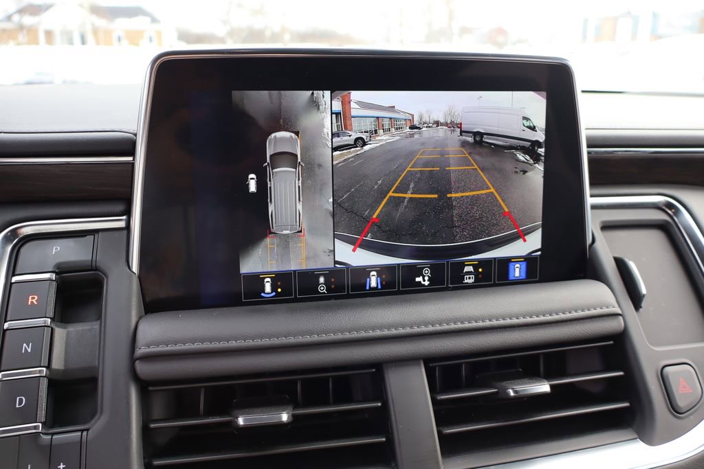 Used 2023 Chevrolet Suburban Z71 w/ Luxury Package image 25