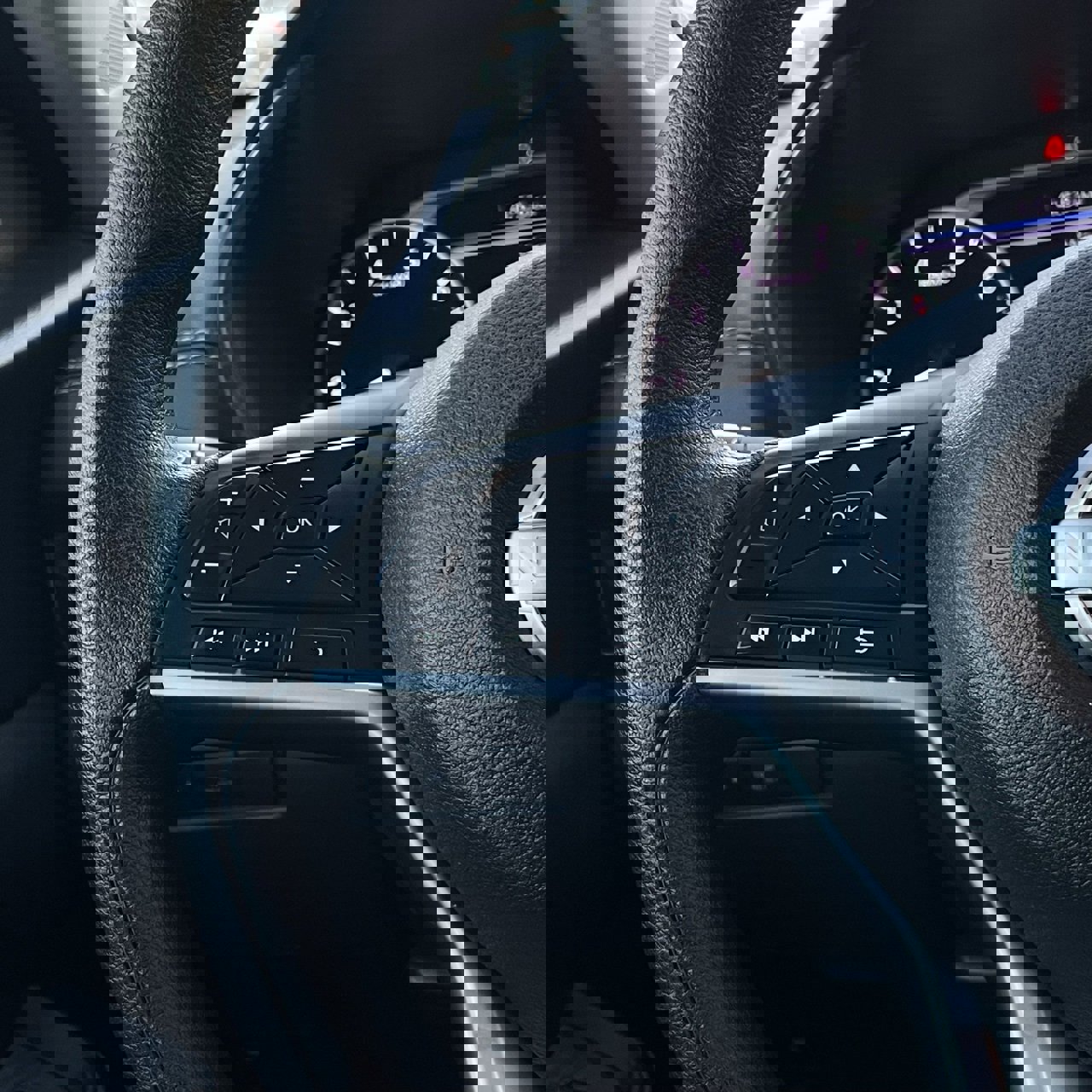 Used 2024 Nissan Sentra SV image 14