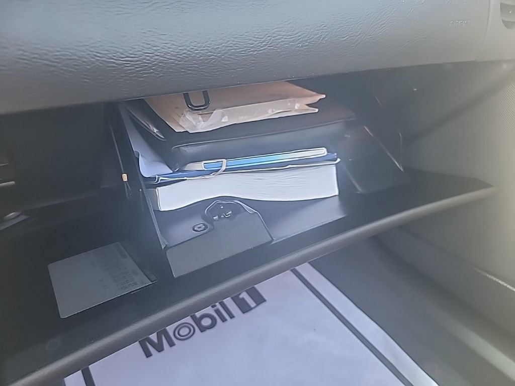 Used 2006 Chevrolet Corvette Convertible w/ Preferred Equipment Group image 23