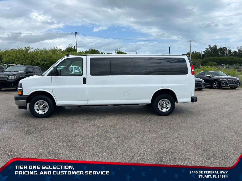 Used 2024 Chevrolet Express 3500 LT w/ LT Preferred Equipment Group RWD image 8