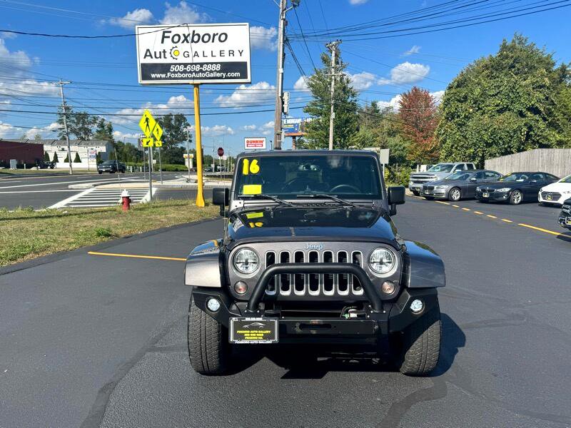 Used 2016 Jeep Wrangler Unlimited Sahara w/ Dual Top Group image 2