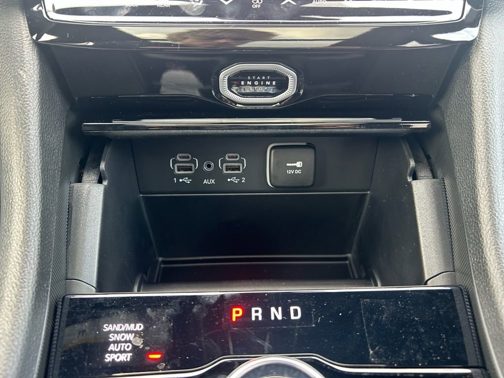 New 2026 Jeep Grand Cherokee Limited w/ Limited Altitude Package image 24