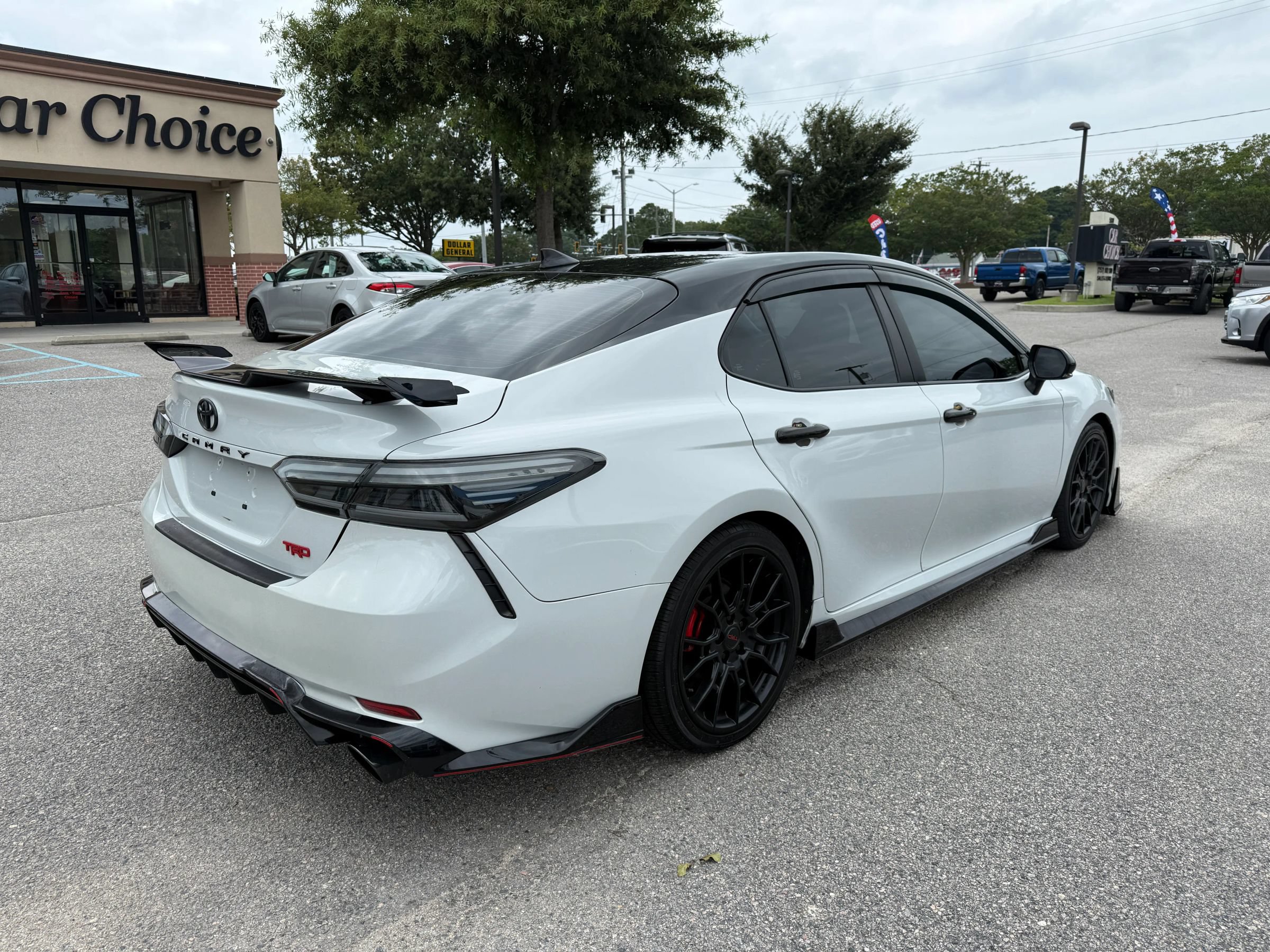 Used 2021 Toyota Camry TRD w/ TRD Package w/JBL Audio FWD image 8