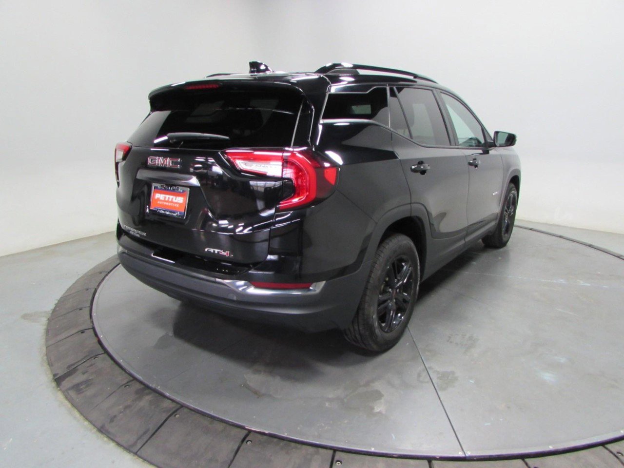 Used 2022 GMC Terrain AT4 image 7
