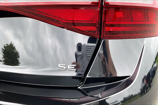 Used 2025 Volkswagen Jetta SE FWD image 23