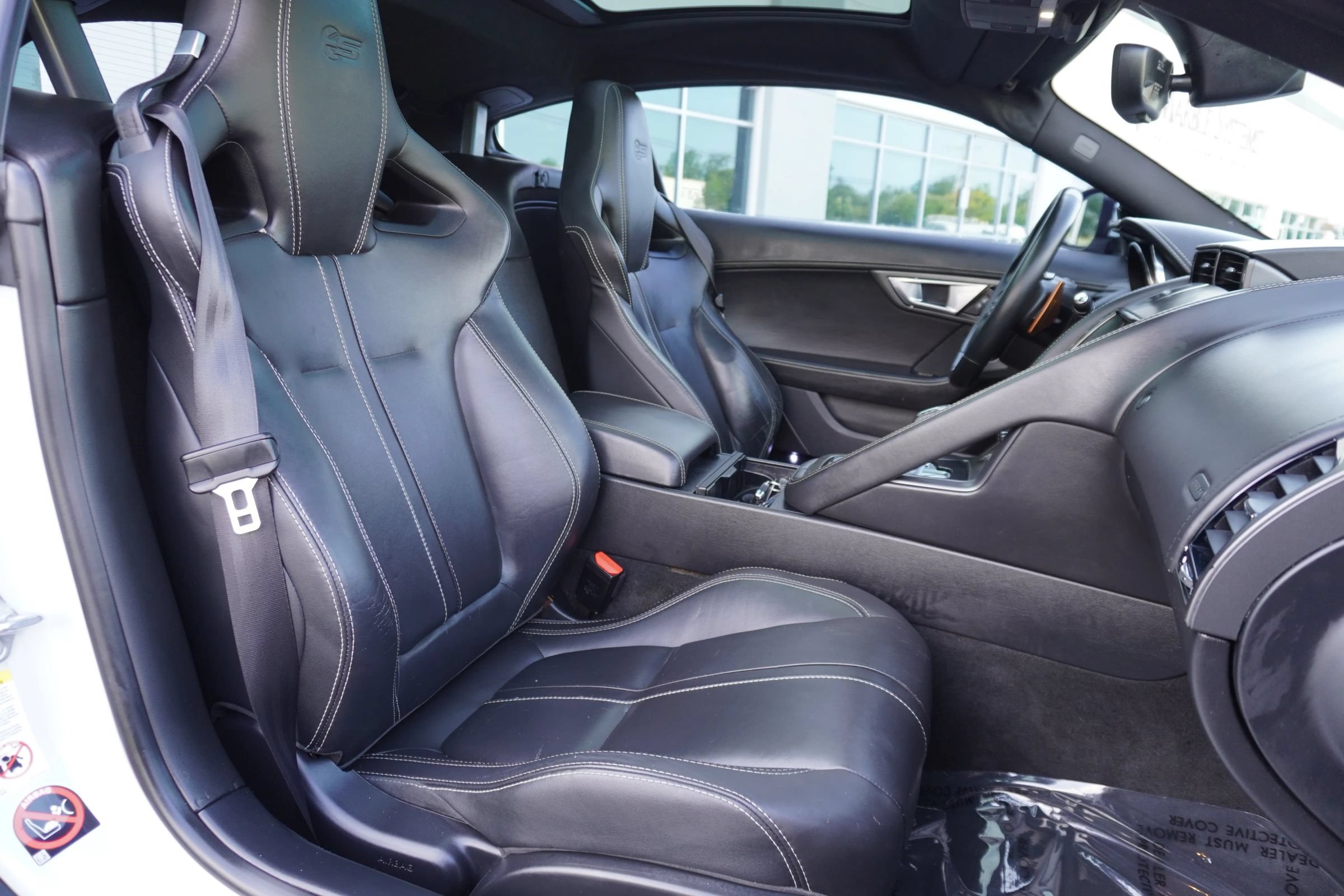 Used 2017 Jaguar F-TYPE S British Design Edition RWD image 10