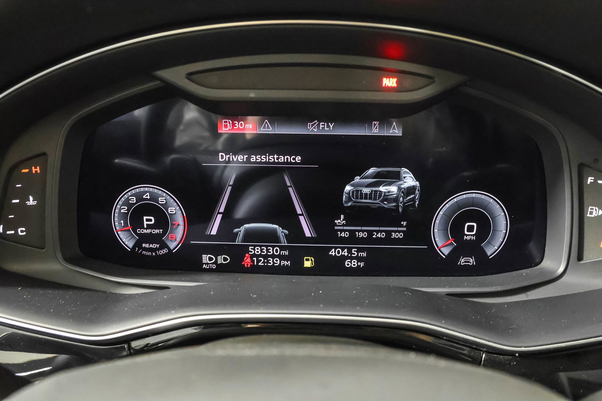 Used 2022 Audi Q8 Premium image 29