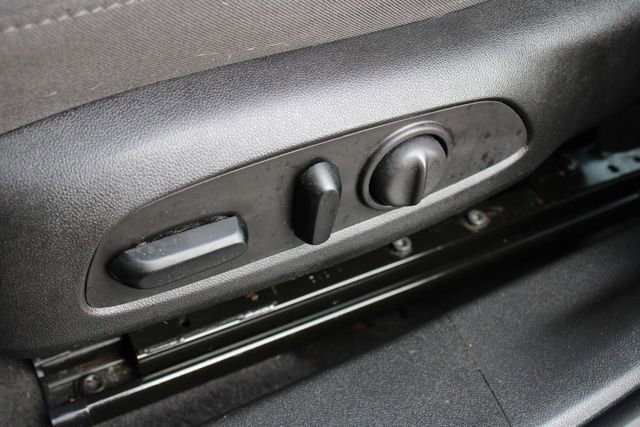 Used 2020 Chevrolet Malibu LT image 3