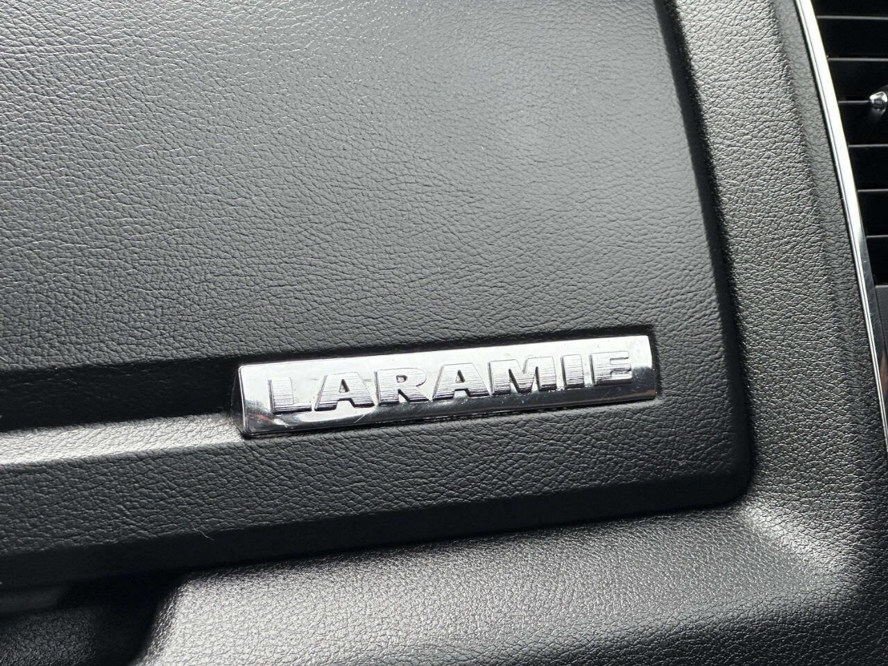 Used 2018 RAM 2500 Laramie image 32