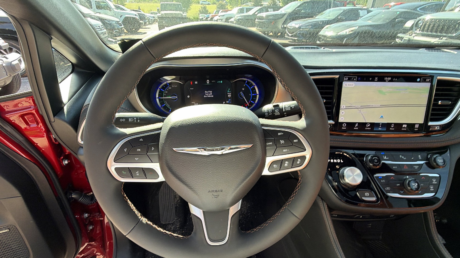 Used 2026 Chrysler Pacifica Pinnacle FWD image 29