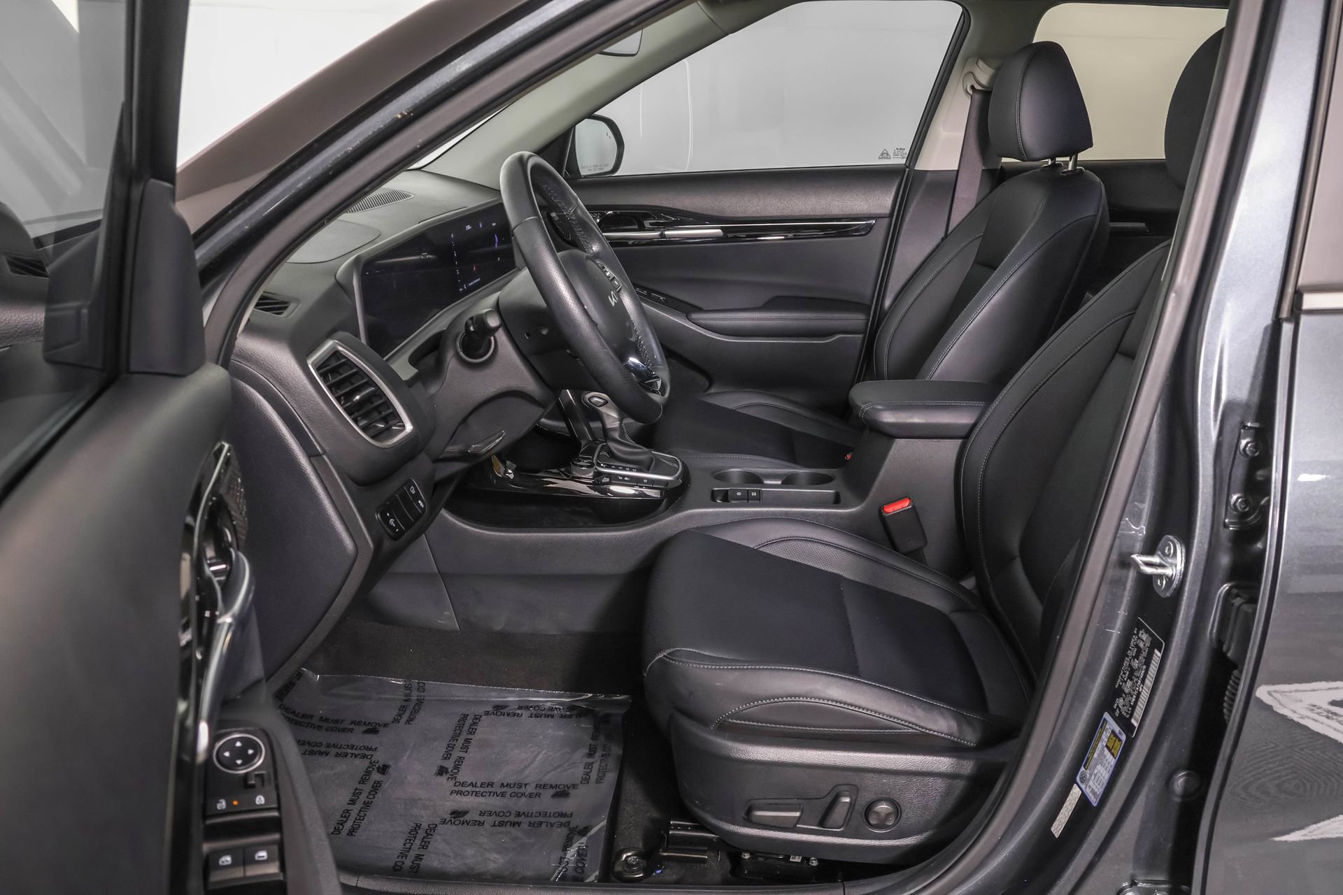 Used 2024 Kia Seltos SX w/ SX Sunroof Package image 7