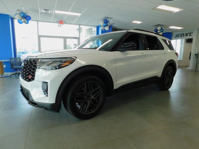 New 2026 Ford Explorer ST image 3