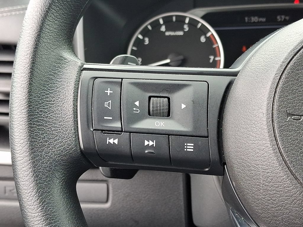 Used 2024 Nissan Rogue S AWD/4WD image 20