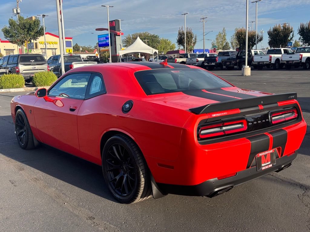 Used 2016 Dodge Challenger SRT Hellcat RWD image 5