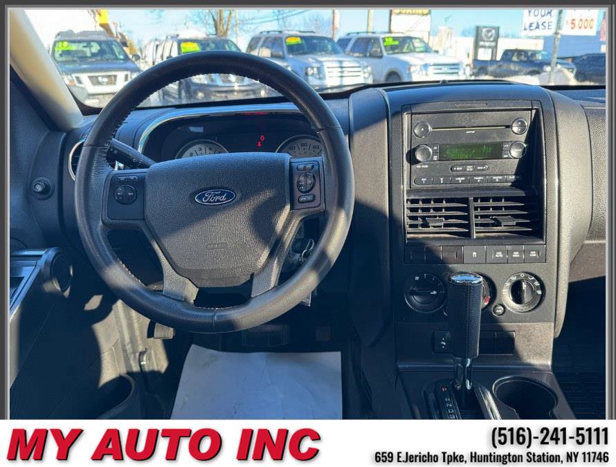 Used 2010 Ford Explorer Sport Trac XLT image 12