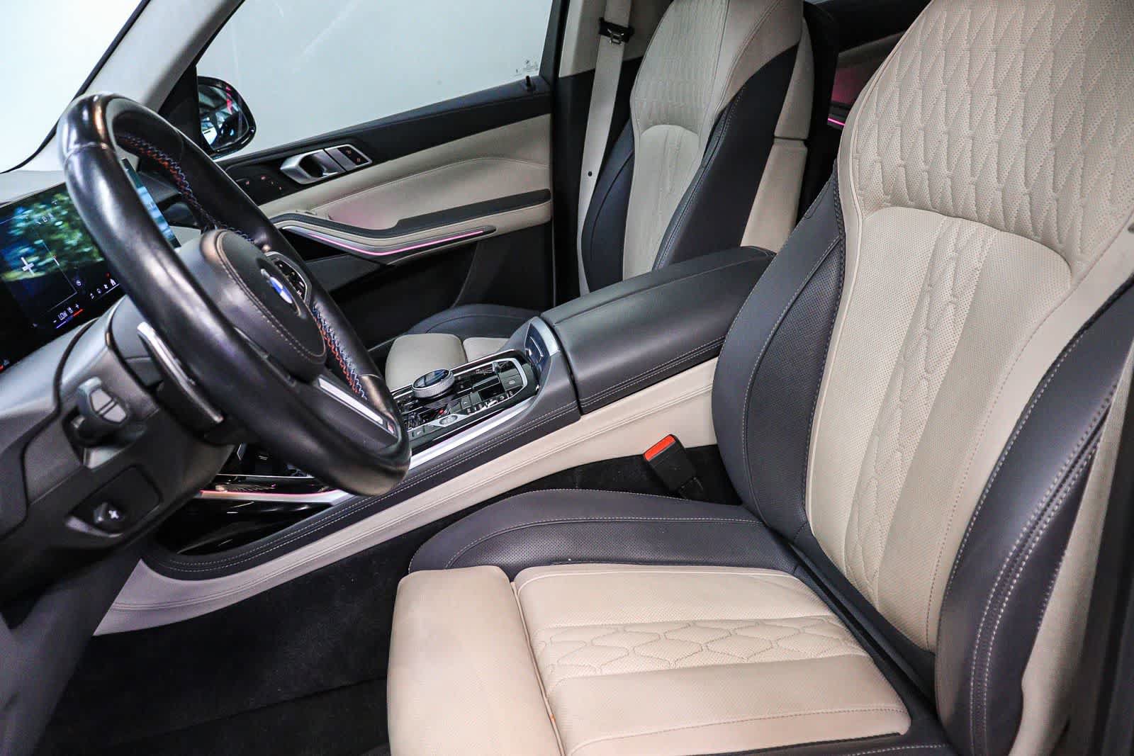 Used 2024 BMW X7 M60i w/ Executive Package AWD/4WD image 19