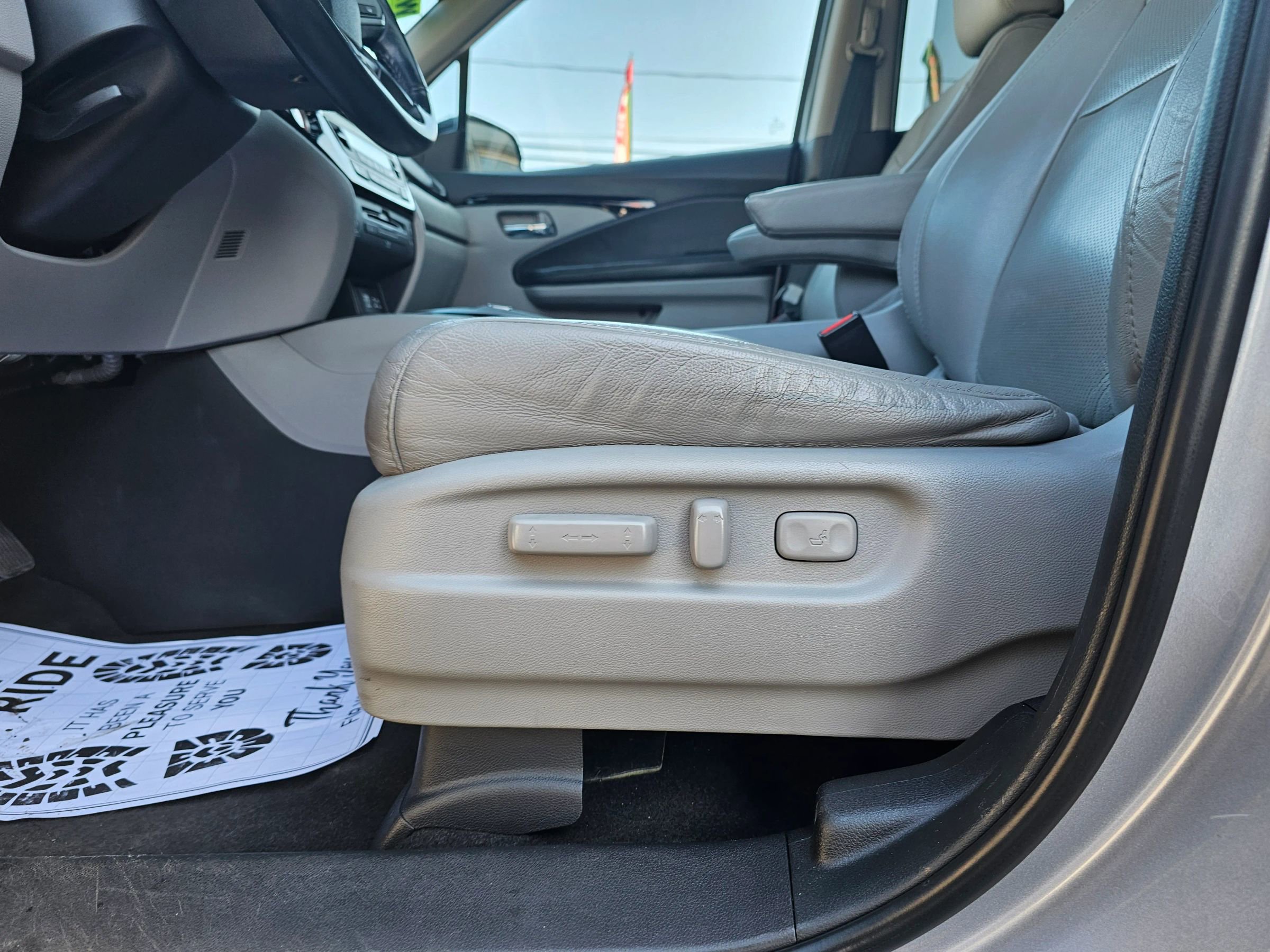 Used 2020 Honda Pilot Elite image 30