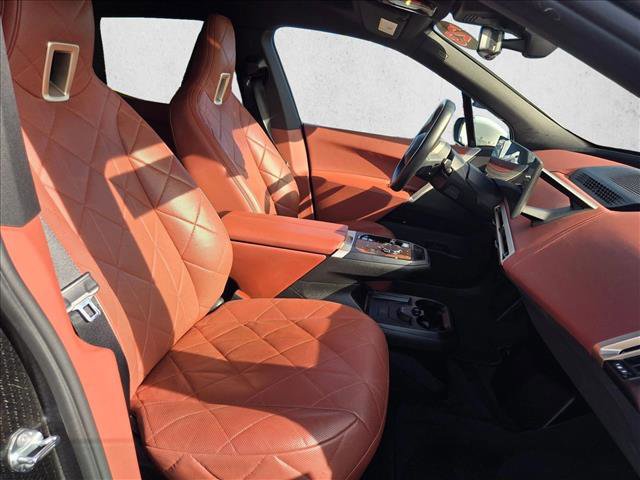 Used 2023 BMW iX xDrive50 w/ Ultimate Package image 22