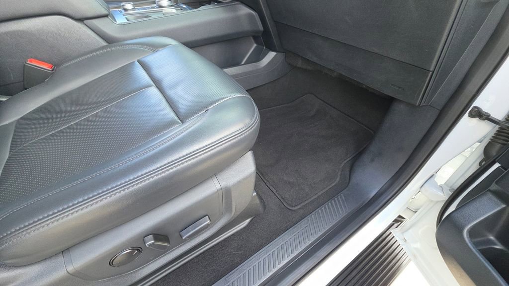 Used 2024 Ford Expedition Max XLT AWD/4WD image 13
