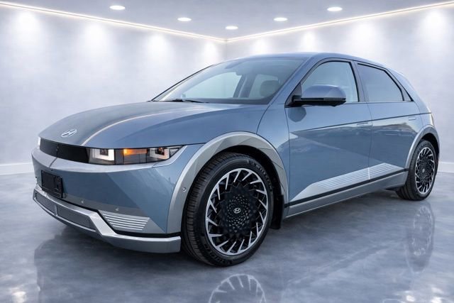 Used 2024 Hyundai Ioniq 5 Limited video 3