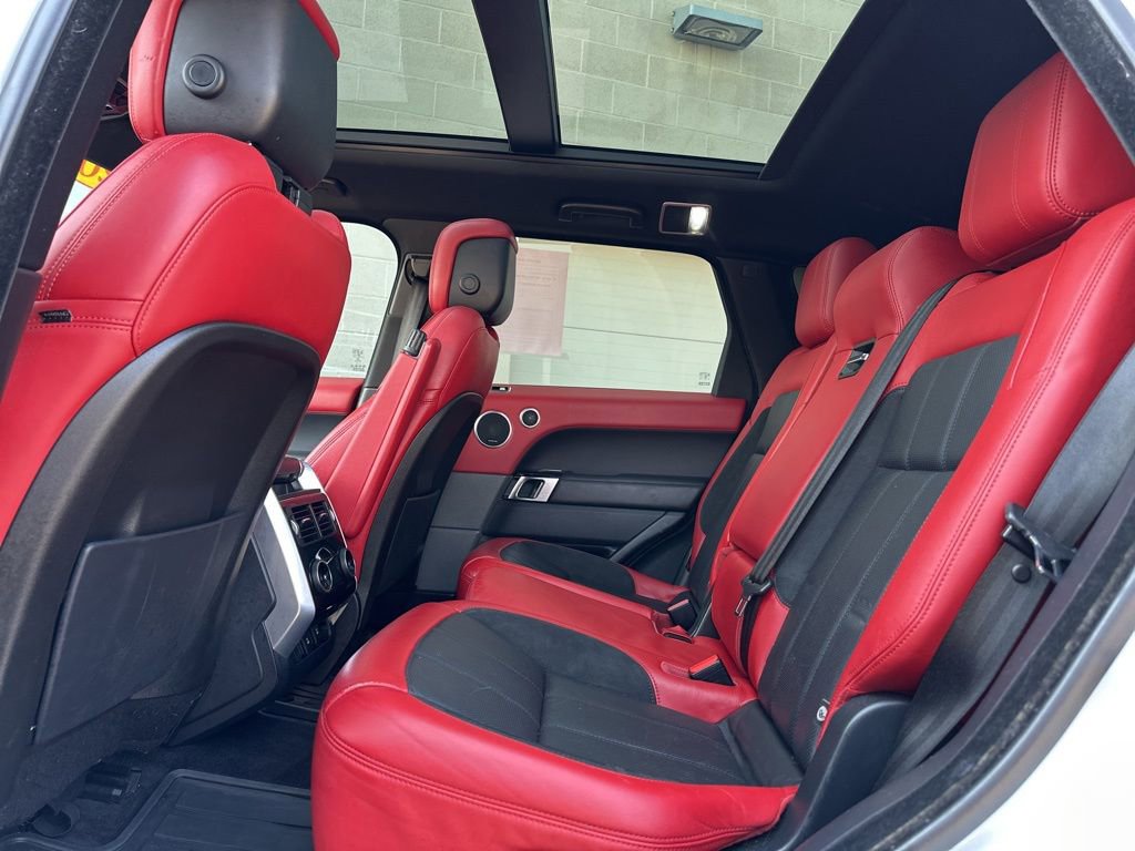 Used 2020 Land Rover Range Rover Sport HST image 39