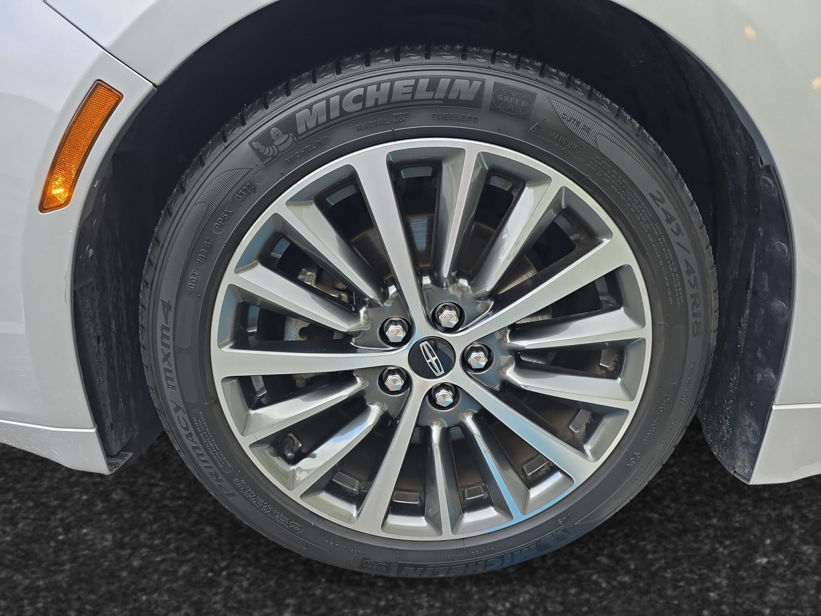 Used 2017 Lincoln MKZ Select w/ Select Plus Package image 11