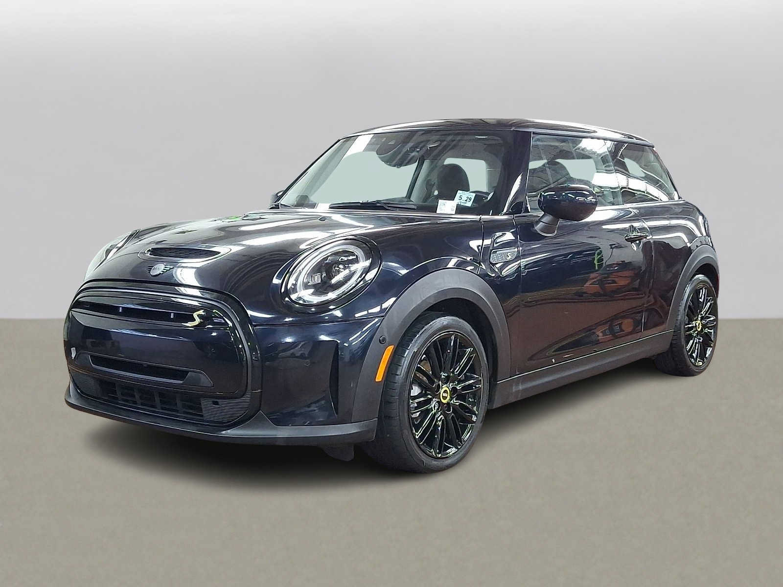 Used 2024 MINI Cooper SE FWD image 1