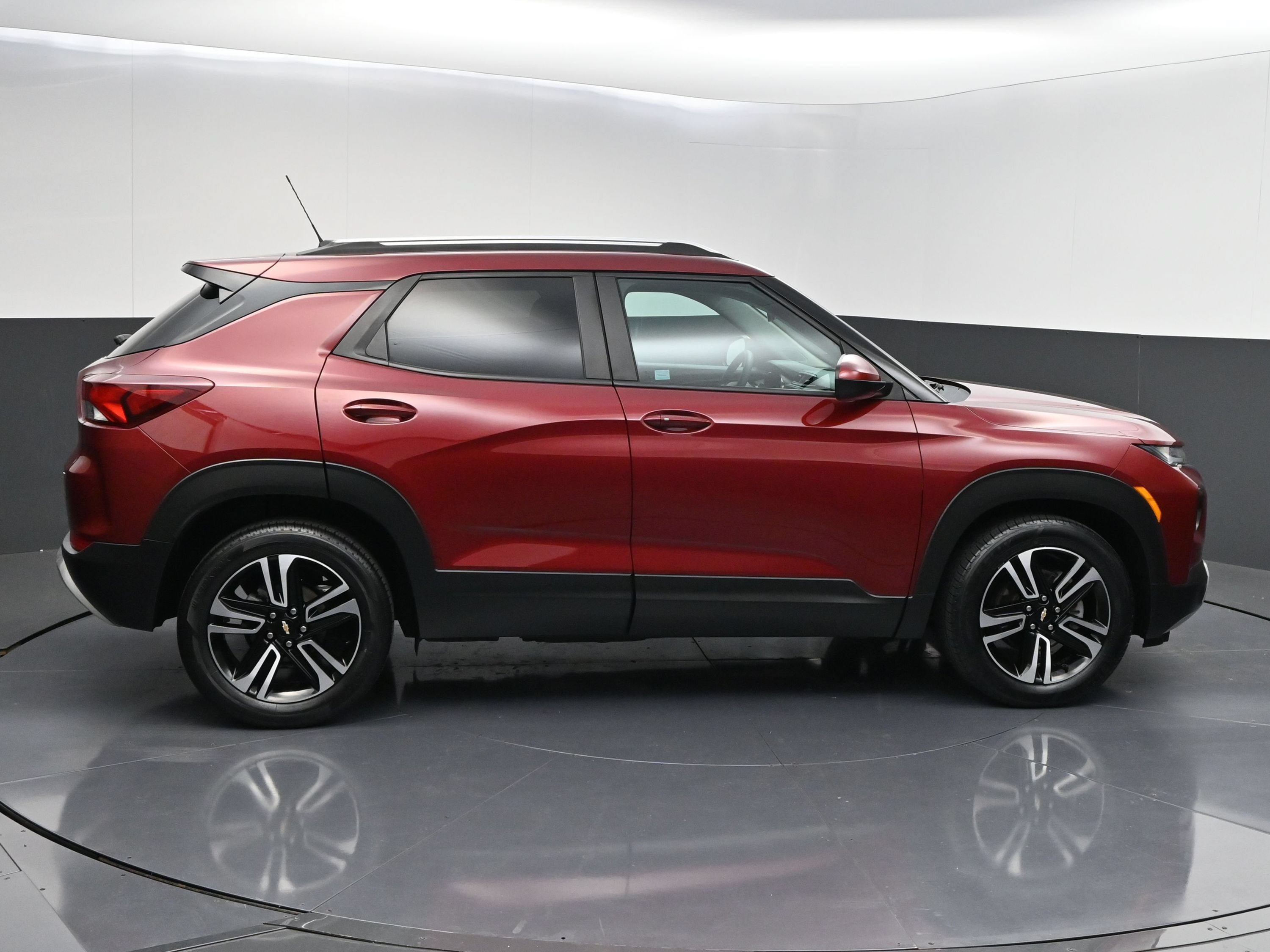 Certified 2023 Chevrolet TrailBlazer LT FWD image 9