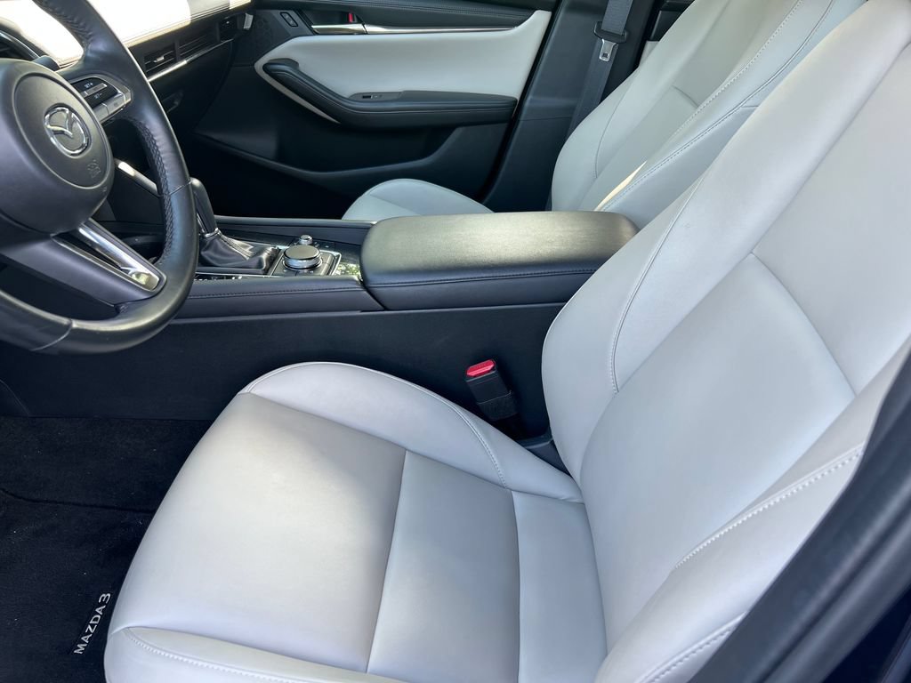 Used 2023 MAZDA MAZDA3 s FWD image 10