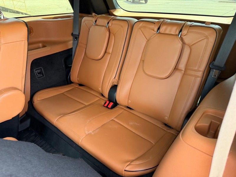 Used 2023 Lincoln Aviator Black Label w/ Dynamic Handling Package image 8