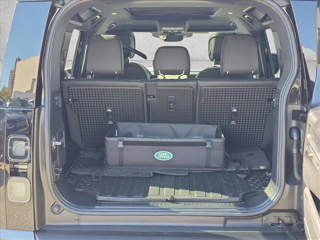 New 2026 Land Rover Defender 110 X-Dynamic SE AWD/4WD image 25