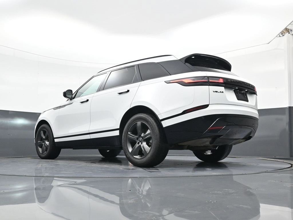 Used 2025 Land Rover Range Rover Velar Dynamic SE image 18