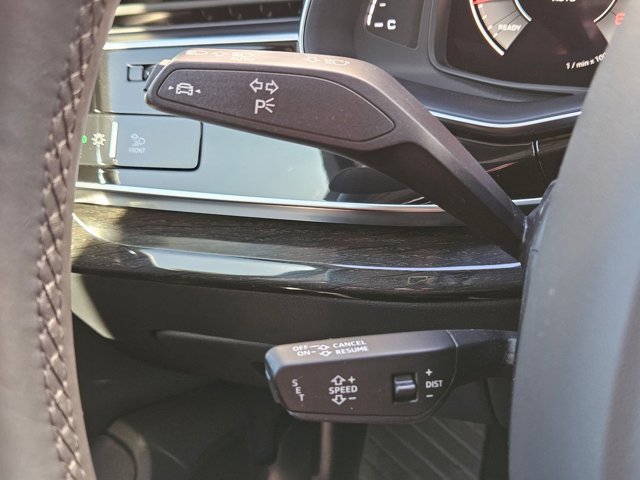 Used 2023 Audi Q7 3.0T Prestige image 15