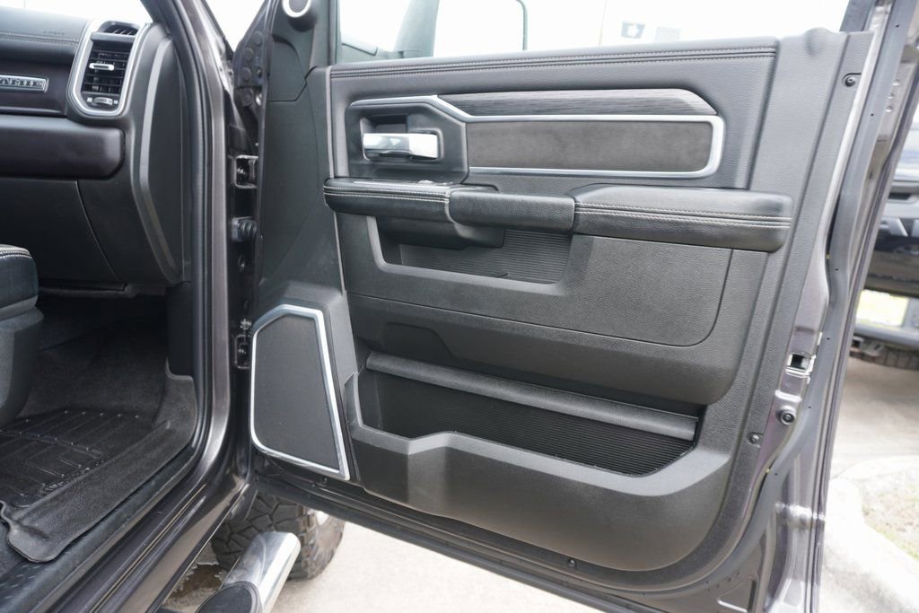 Used 2024 RAM 2500 Laramie w/ Sport Appearance Package AWD/4WD image 25