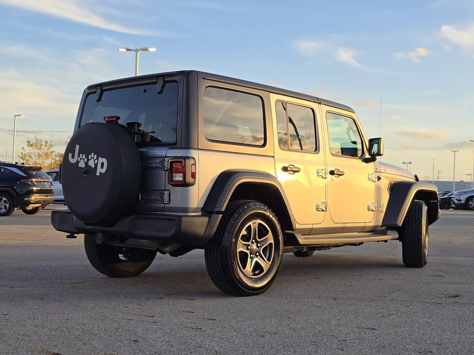 Used 2018 Jeep Wrangler Unlimited Sport S image 17
