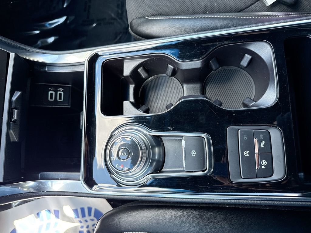 Used 2019 Ford Edge ST w/ Equipment Group 401A AWD/4WD image 20