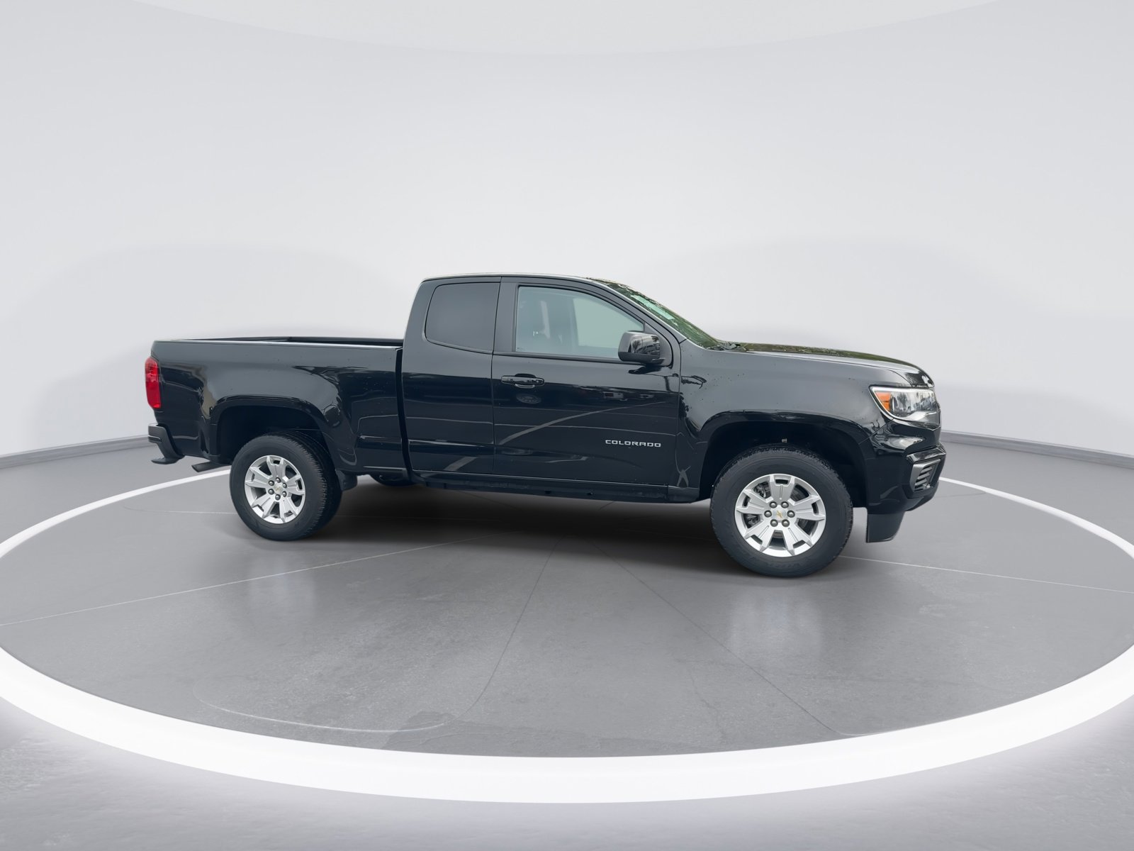 Used 2022 Chevrolet Colorado LT w/ Fleet Safety Package image 10