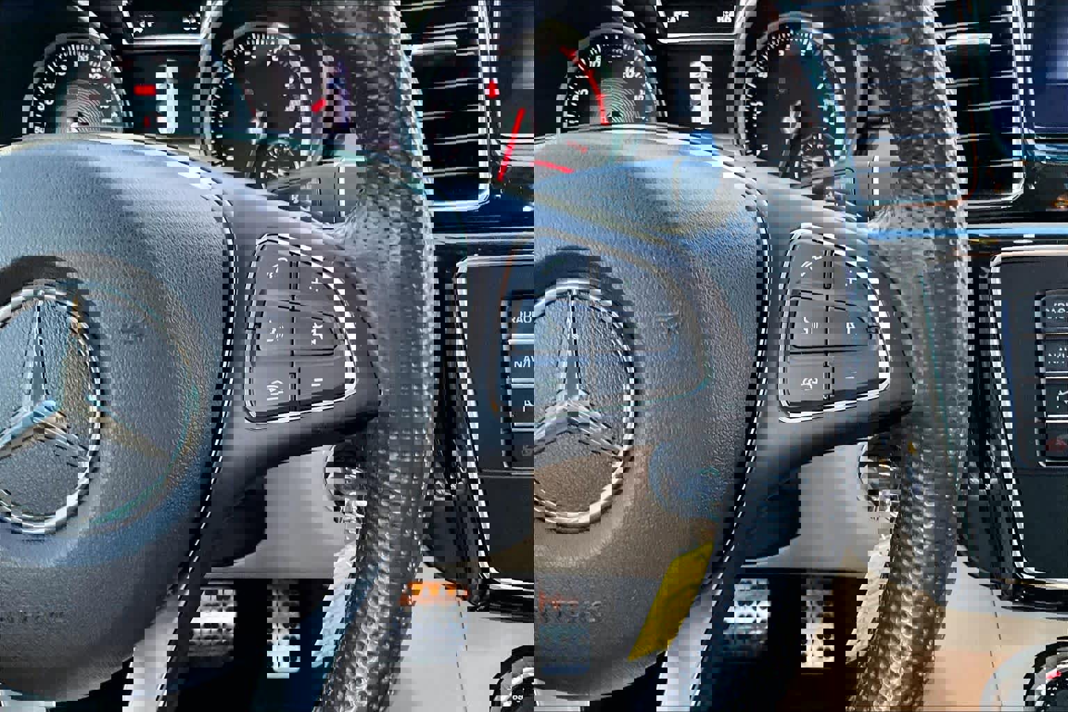 Used 2019 Mercedes-Benz GLE 400 4MATIC image 24