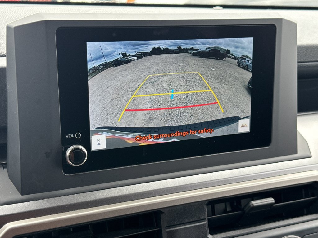 Used 2025 Toyota 4Runner SR5 AWD/4WD image 19