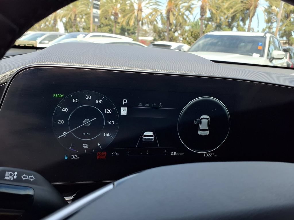 Certified 2024 Kia Niro Wind FWD image 10