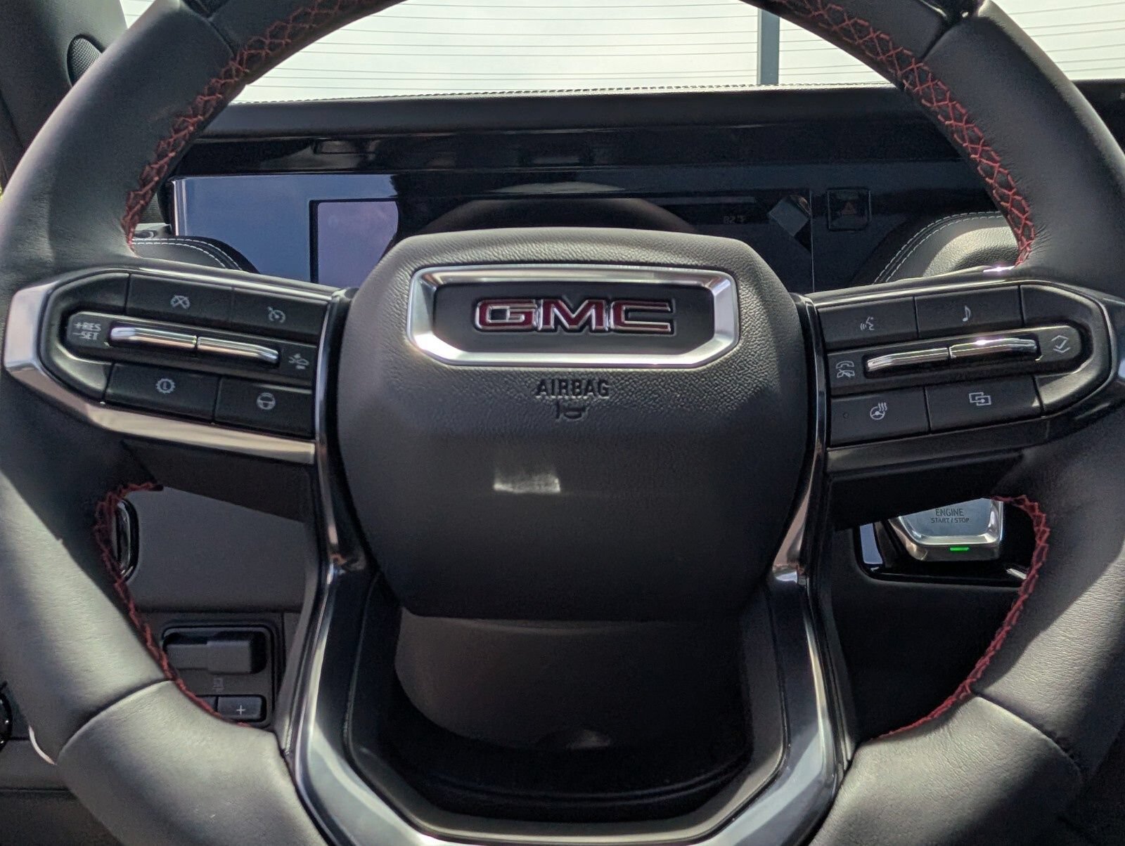 New 2026 GMC Yukon AT4 Ultimate w/ LPO, Floor Liner Package AWD/4WD image 37