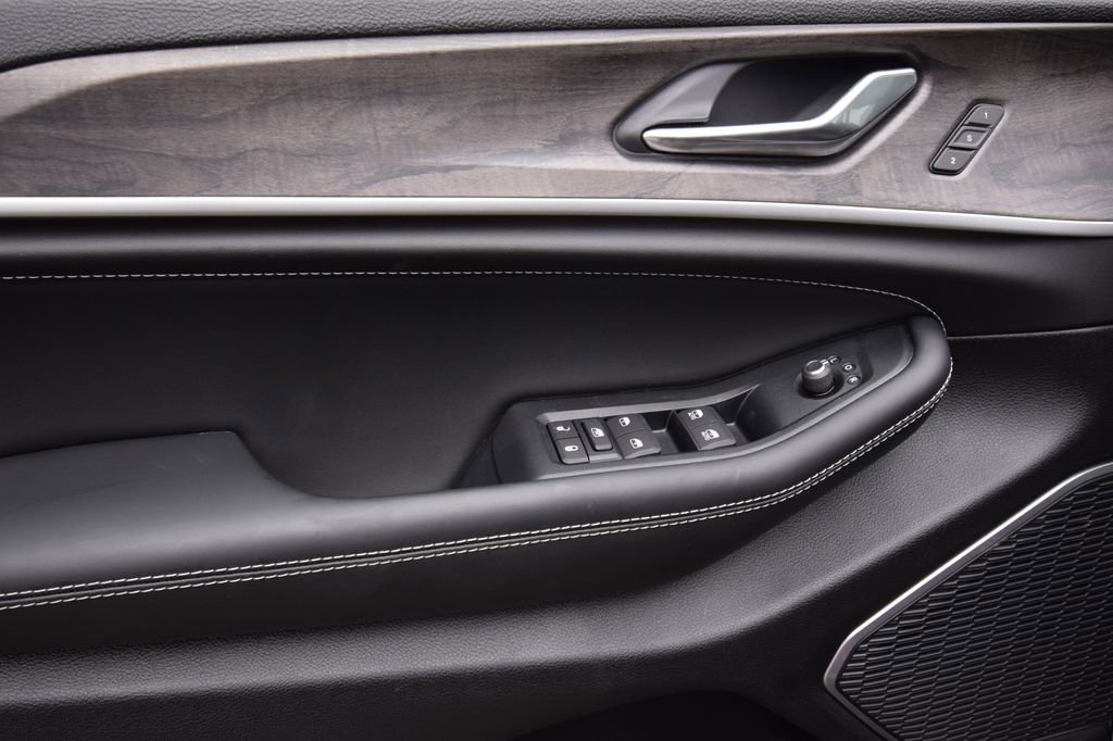 New 2026 Jeep Grand Cherokee L Limited image 33