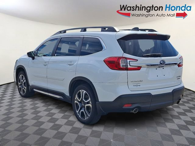 Used 2024 Subaru Ascent Limited w/ Technology Package AWD/4WD image 4