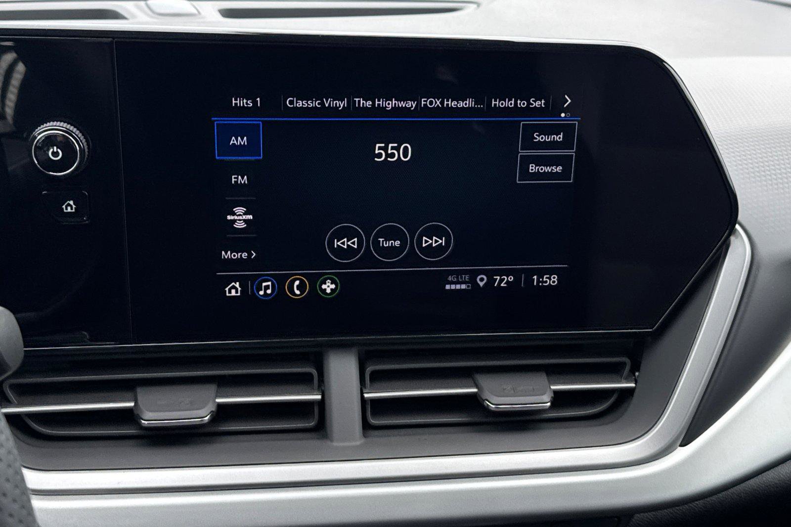 New 2026 Chevrolet Trax RS w/ Sunroof Package FWD image 24