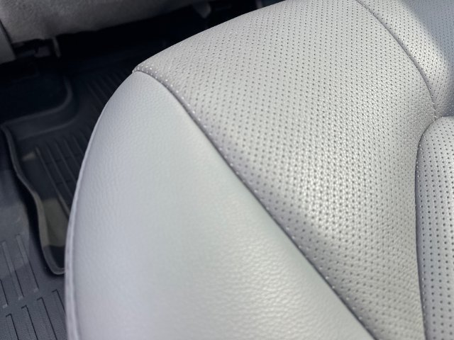 Used 2021 Toyota Highlander Platinum AWD/4WD image 15