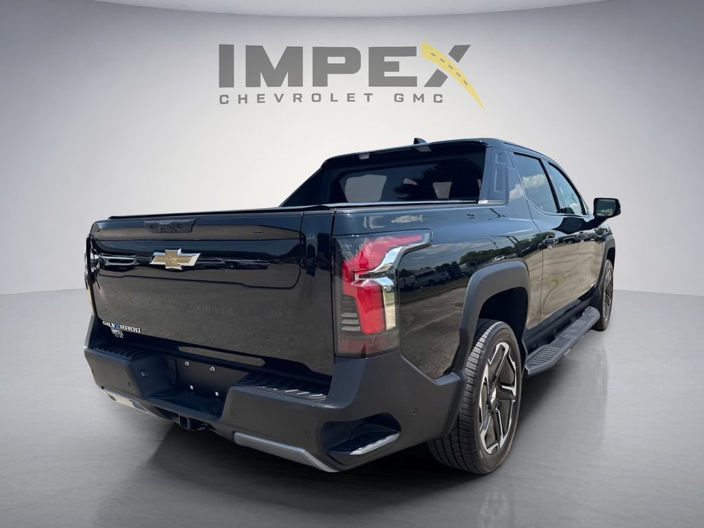 Used 2026 Chevrolet Silverado EV LT AWD/4WD image 5