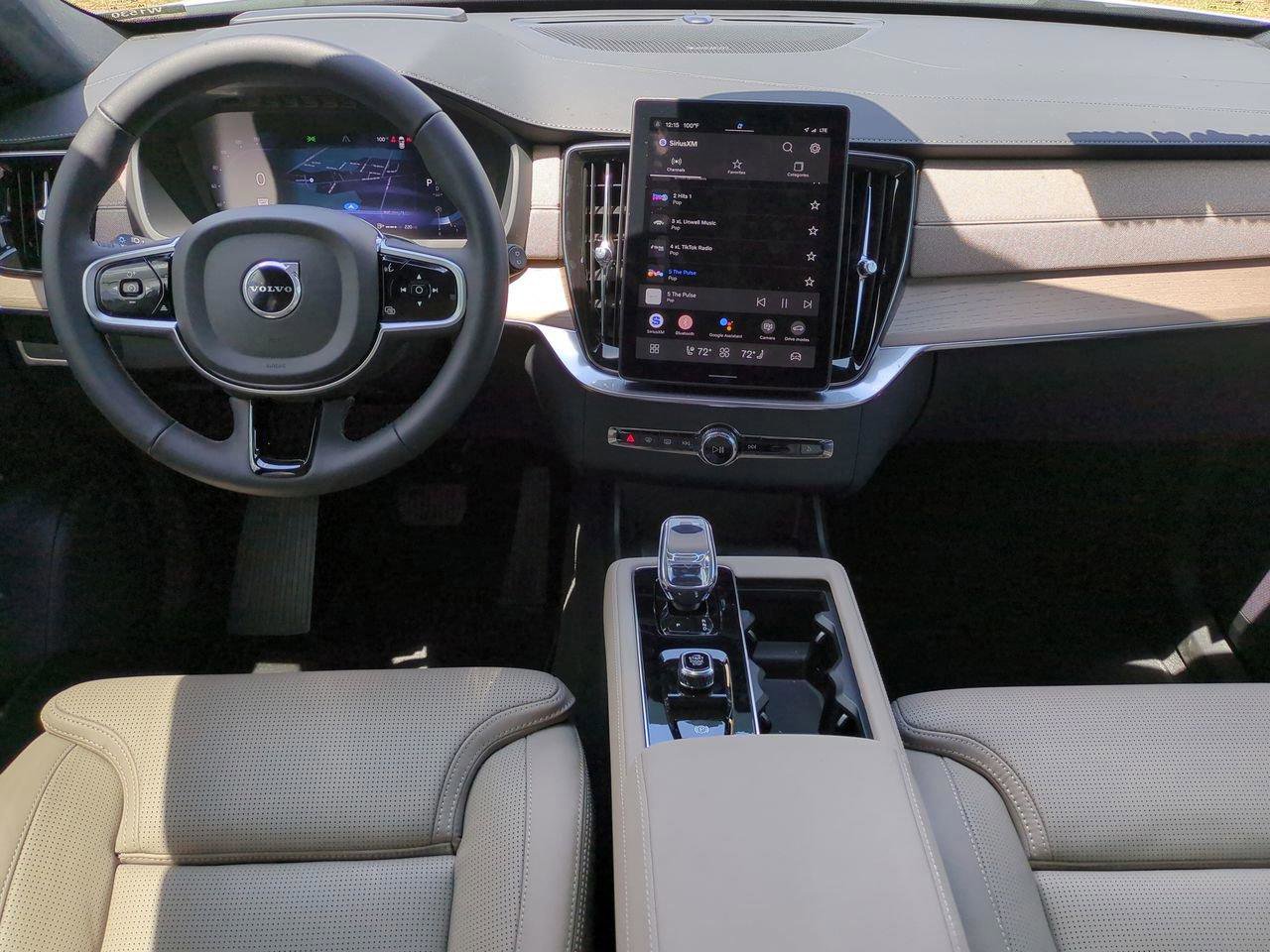 New 2025 Volvo XC90 B6 Ultra w/ Lounge Package image 13