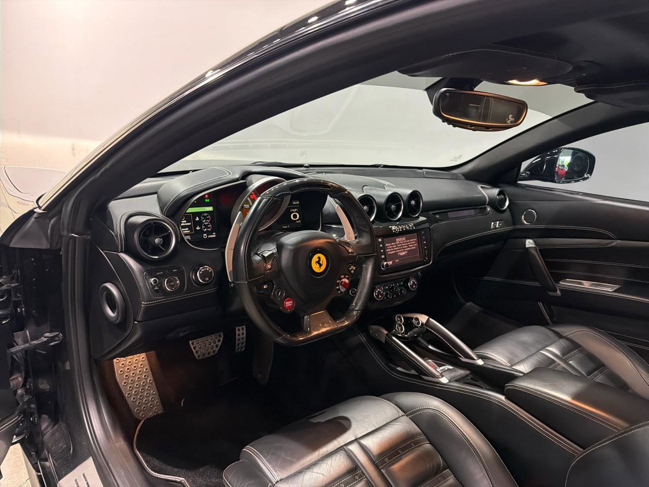Used 2014 Ferrari FF image 17