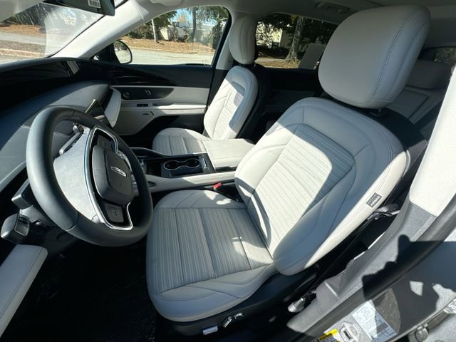 New 2026 Lincoln Nautilus Reserve w/ Jet Appearance Package AWD/4WD image 11